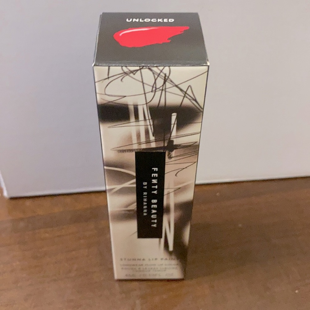 Brand New FentyBeauty Stunna Lip Paint lipsticks